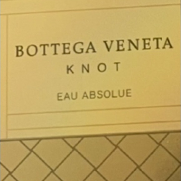 Bottega Veneta Knot Eau Absolue Fragrance
Original sealed package of 12 - Picture 2 of 5